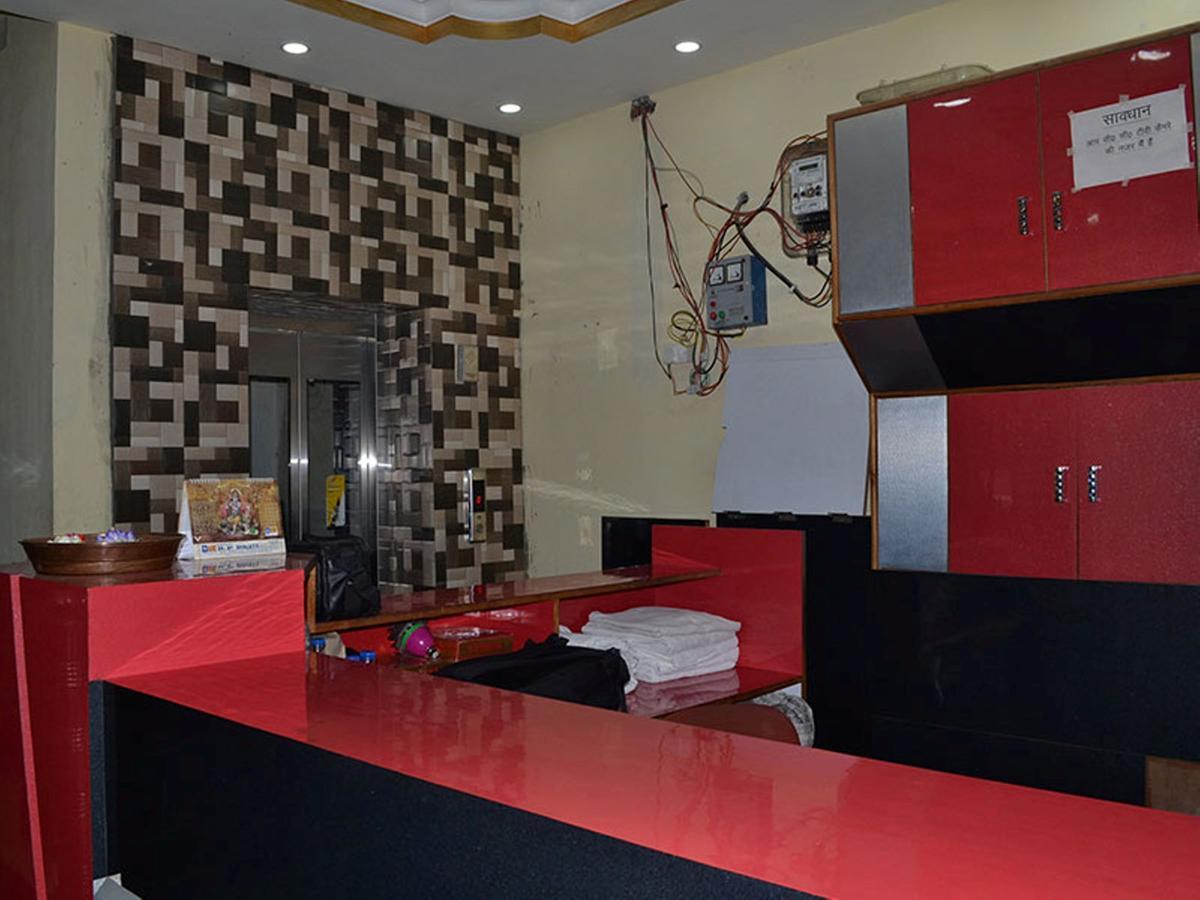 Oyo 37525 Hotel Mall Palace Pithoragarh Екстер'єр фото