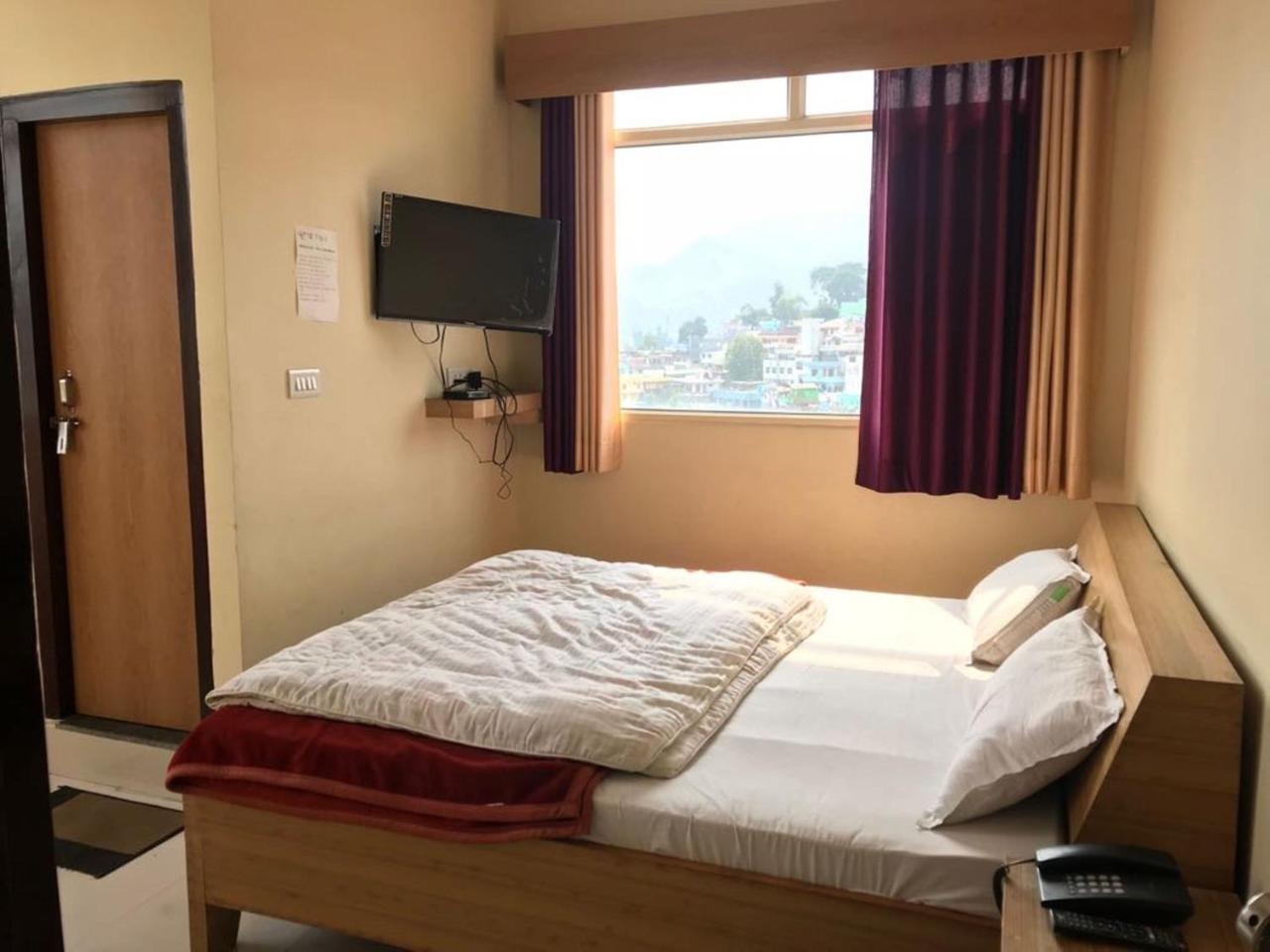 Oyo 37525 Hotel Mall Palace Pithoragarh Екстер'єр фото